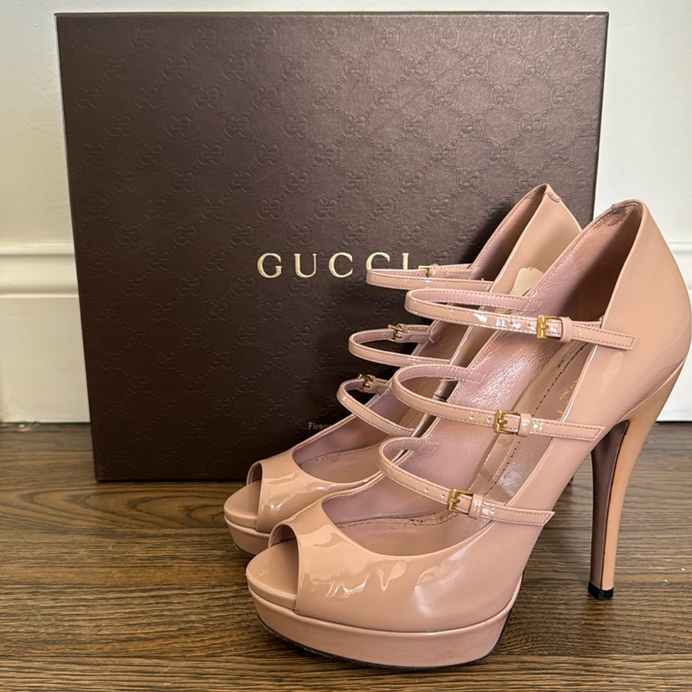 Pre owned Gucci Vernice Crystal DK Cipria Heels size 37.5